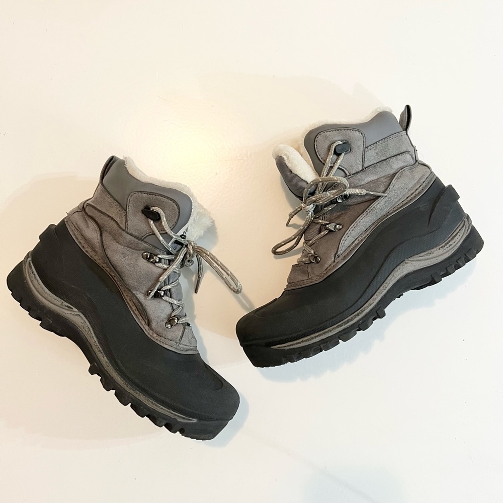 Itasca Winter Snow Boots Women’s Size 7 3M Thinsulate Black Gray Lace Up Rain